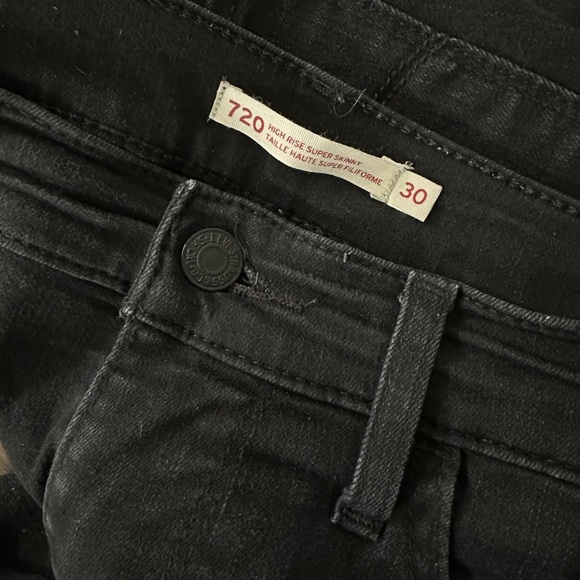 Levi’s black high rise 720 skinny jeans - Picture 4 of 4